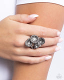 Deluxe Discs - Black Ring Paparazzi