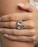 Complete Look Necklace: Mademoi-SHELL Magic & Ring: Mademoi-SHELL - Orange Paparazzi