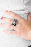 Sparkle Struck - Black Ring Paparazzi