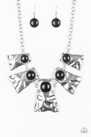 Cougar - Black & Silver Necklace Paparazzi