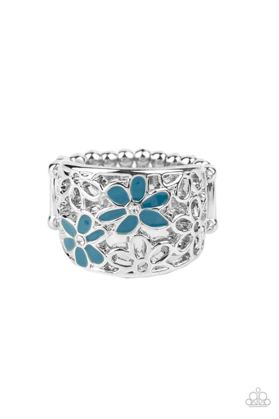 Clear as DAISY - Blue Ring Paparazzi