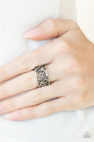 Di-VINE Design - Silver Ring Paparazzi