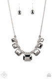 Urban Extravagance - Silver Necklace Paparazzi - Incoming