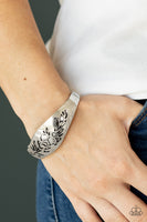 Fond of Florals - Silver Bracelet Paparazzi