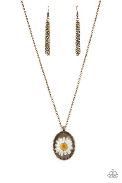 Prairie Passion - Brass Necklace Paparazzi