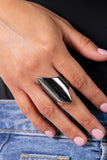 Pointed Palm Desert - Black Ring Paparazzi